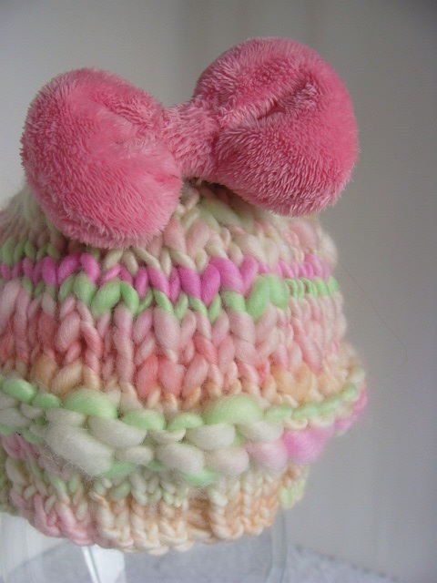 free newborn hat pattern, newborn beanie pattern, knit newborn pattern, 